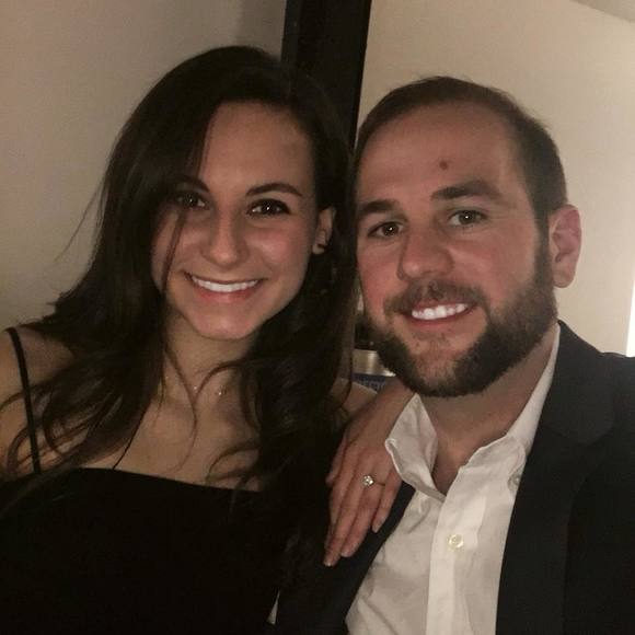 Meet your Posher, Loren - Picture 1 of 1